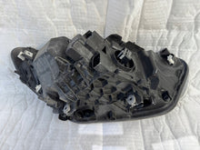 Laden Sie das Bild in den Galerie-Viewer, Frontscheinwerfer BMW F21 F20 8739571-01 LED Links Scheinwerfer Headlight SCH6913547836lk