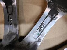 Laden Sie das Bild in den Galerie-Viewer, 1x Alufelge 18 Zoll 8.0" 5x112 20ET KBA52189 Audi Rim Wheel FEL6809482826eo