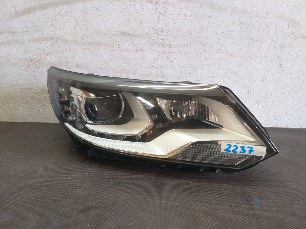 Frontscheinwerfer VW Tiguan 5N1941752 Xenon Rechts Scheinwerfer Headlight