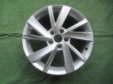 Load image into Gallery viewer, 1x Alufelge 17 Zoll 6.5" 5x112 46ET Glanz Silber 5H0071497 VW Golf Viii FEL8884957732fr