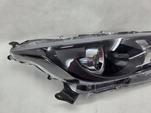 Load image into Gallery viewer, Frontscheinwerfer Toyota 4 Yaris SPP18419 Rechts Scheinwerfer Headlight SCH9770669459bh