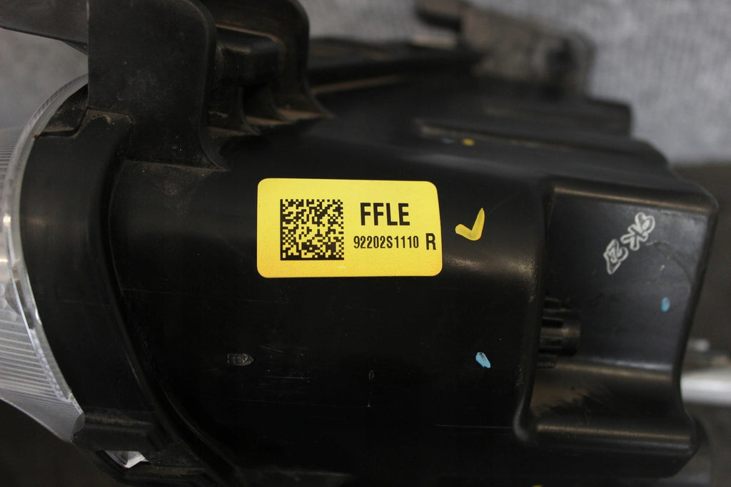 Frontscheinwerfer Hyundai Santa I Fe IV 92202S1110 Rechts Scheinwerfer Headlight SCH2561066275ec