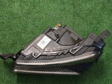 Laden Sie das Bild in den Galerie-Viewer, Frontscheinwerfer Citroën C5 Aircross 9845356280 LED Links Headlight SCH7418581951ig