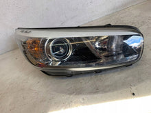 Laden Sie das Bild in den Galerie-Viewer, Frontscheinwerfer Kia Ceed 92102A2010 Ein Satz Scheinwerfer Headlight SCH1982829180hx