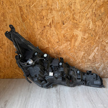 Laden Sie das Bild in den Galerie-Viewer, Frontscheinwerfer Toyota Corolla 81150-02S60 Full LED Rechts oder Links SCH7771720918hi