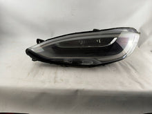 Laden Sie das Bild in den Galerie-Viewer, Frontscheinwerfer Tesla Model S 1053574-00-C LED Links Scheinwerfer Headlight