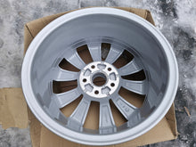 Load image into Gallery viewer, 1x Alufelge 16 Zoll 6.0" 5x112 57A601025A Skoda Karoq Rim Wheel FEL5863875074ug