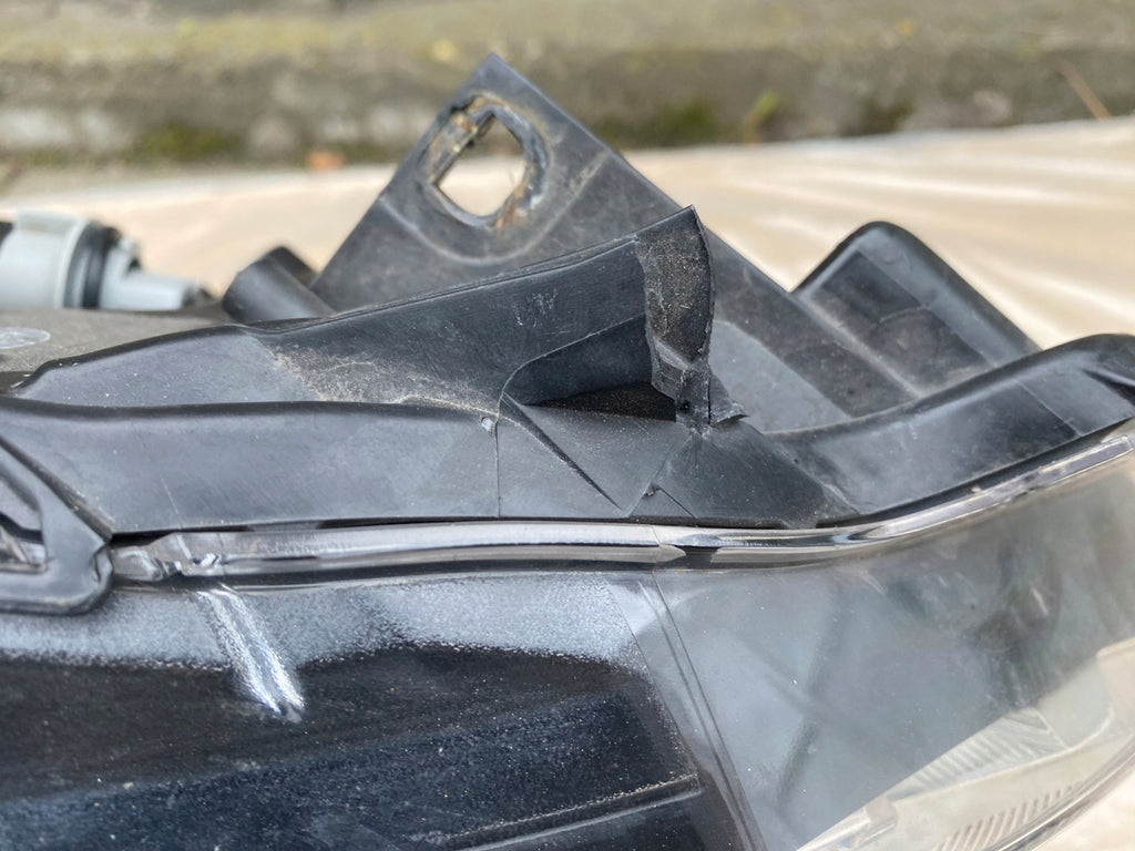 Frontscheinwerfer Toyota Yaris PWE3073 LED Rechts Scheinwerfer Headlight