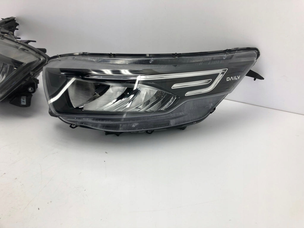 Frontscheinwerfer Iveco Daily IV 5802711799Q 5802711800 LED Ein Satz Headlight SCH3957827977sn