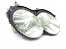 Load image into Gallery viewer, Frontscheinwerfer Mercedes-Benz Sl R230 301176478 Xenon Rechts Headlight