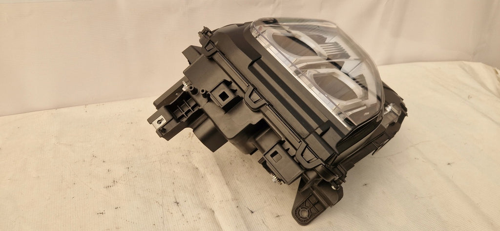 Frontscheinwerfer Mitsubishi Eclipse Cross MDE1336286R MDE1336288R LED Rechts