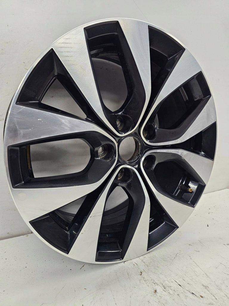 1x Alufelge 17 Zoll 5x114.3 403002540R Renault Arkana Rim Wheel FEL6035264018wm