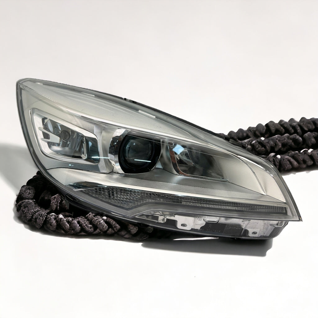 Frontscheinwerfer Ford Kuga CV44-13D154-AJ Xenon Rechts Scheinwerfer Headlight