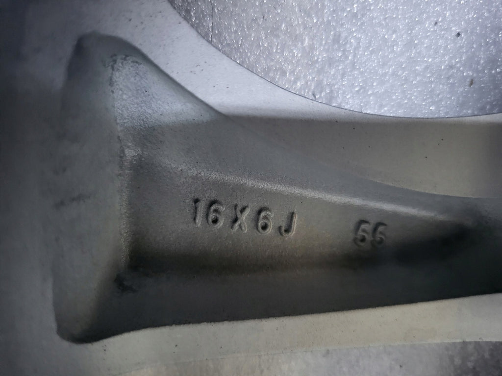 1x Alufelge 16 Zoll 6.0" 4x100 55ET Glanz Graphit 3HM3A Mg Micra Rim Wheel
