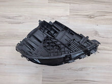 Laden Sie das Bild in den Galerie-Viewer, Frontscheinwerfer Mercedes-Benz Cla C118 A1189068200 Links Headlight SCH2484658049cl