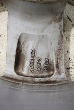 Laden Sie das Bild in den Galerie-Viewer, 1x Alufelge 16 Zoll 7.0&quot; 5x100 46ET 6V0601025 Skoda Fabia Rim Wheel