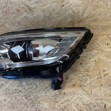 Laden Sie das Bild in den Galerie-Viewer, Frontscheinwerfer Renault Scenic 260606727R Links Scheinwerfer Headlight SCH1618746374hk