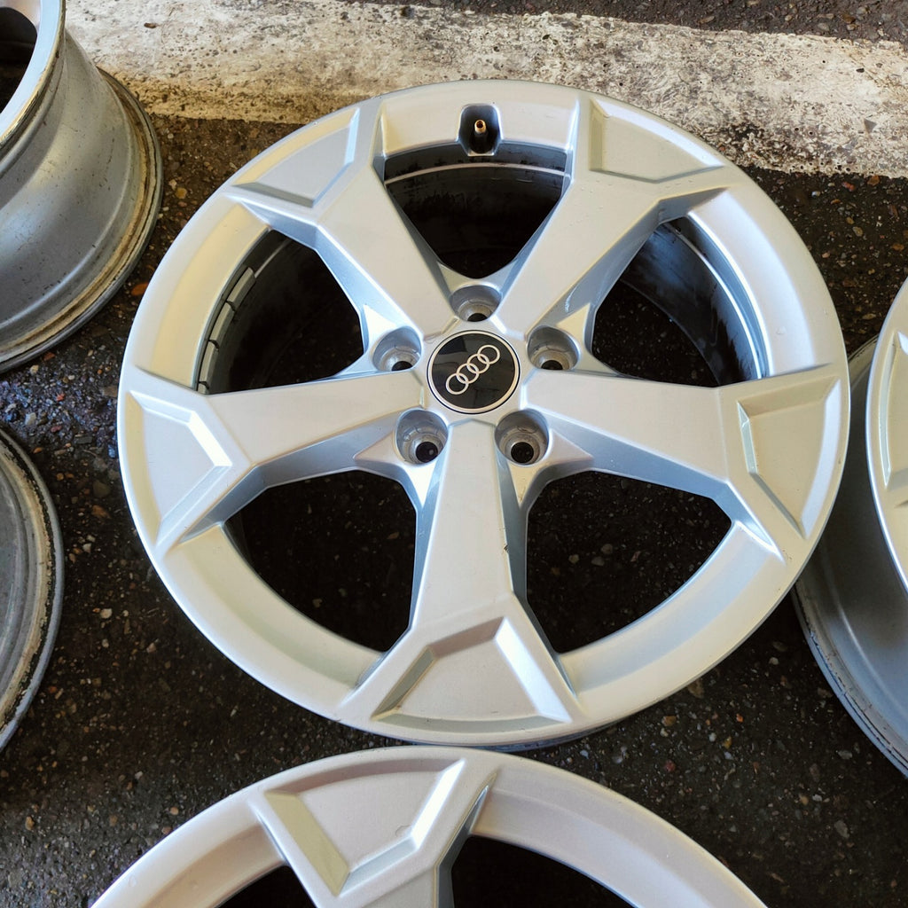 4x Alufelge 17 Zoll 6.5" 5x112 38ET Glanz Schwarz 83A601025 Audi Rim Wheel FEL2341509248nf