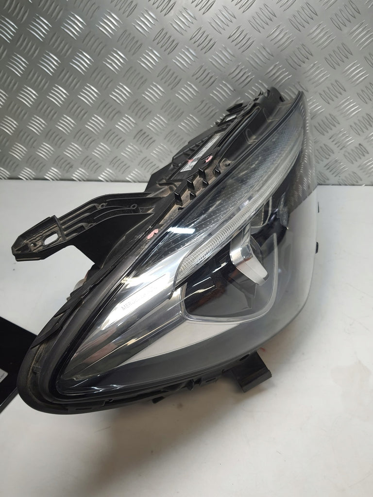 Frontscheinwerfer Mercedes-Benz Cla A1178206861 Xenon Rechts Headlight SCH5142871524qa