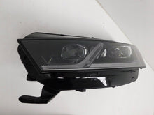 Laden Sie das Bild in den Galerie-Viewer, Frontscheinwerfer Skoda Octavia I 0301118233A LE18A64195E4941015B Links SCH8712876958xm