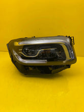 Laden Sie das Bild in den Galerie-Viewer, Frontscheinwerfer Mercedes-Benz W247 A2479069801 LED Rechts Headlight SCH8991628768vx