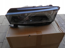 Laden Sie das Bild in den Galerie-Viewer, Frontscheinwerfer Skoda Octavia IV 5E4941015B LED Links Scheinwerfer Headlight SCH1985190926am