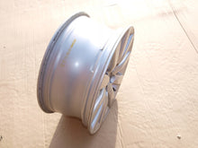 Laden Sie das Bild in den Galerie-Viewer, 1x Alufelge 16 Zoll 7.0" 5x100 34ET Glanz Silber 8X0601025 Audi A1 Rim Wheel FEL1170624329cb