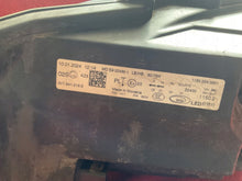 Laden Sie das Bild in den Galerie-Viewer, Frontscheinwerfer Skoda Superb III 3V1941016E Rechts Scheinwerfer Headlight SCH8429991941yp