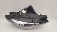 Laden Sie das Bild in den Galerie-Viewer, Frontscheinwerfer BMW Active Tourer U06 5A42248-08 LED Links Headlight SCH8928818735gu