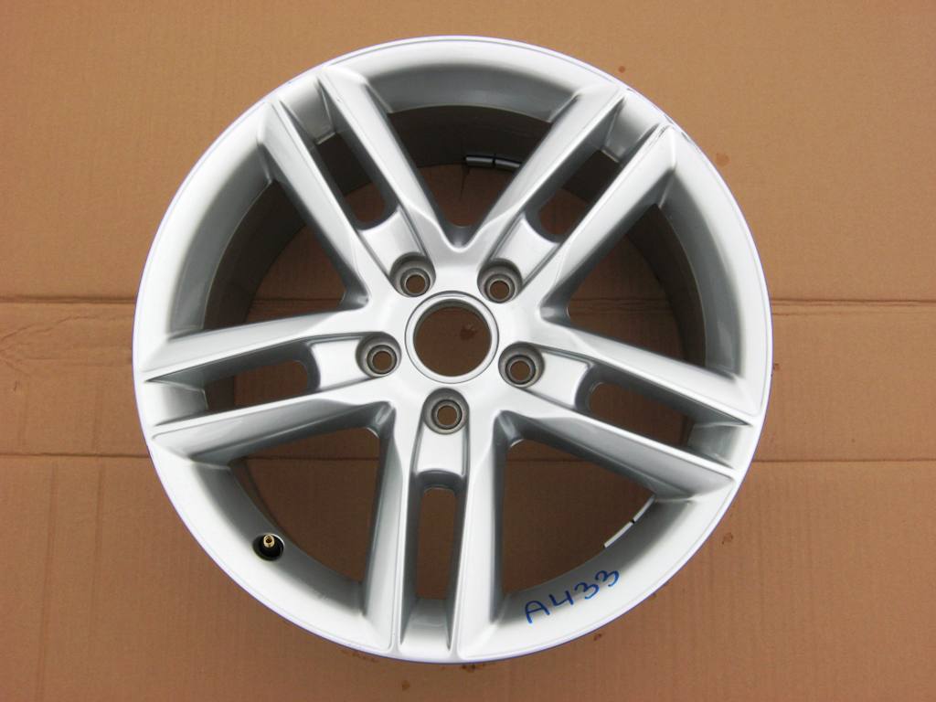 1x Alufelge 17 Zoll 7.5" 5x112 8V0601025BS Audi A3 Rim Wheel