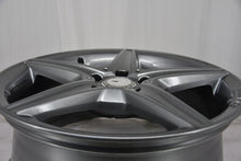 Load image into Gallery viewer, 4x Alufelge 18 Zoll 7.5" 5x112 44ET Glanz Grau A2054011100 Mercedes-Benz A205 Mg FEL2722780360gw