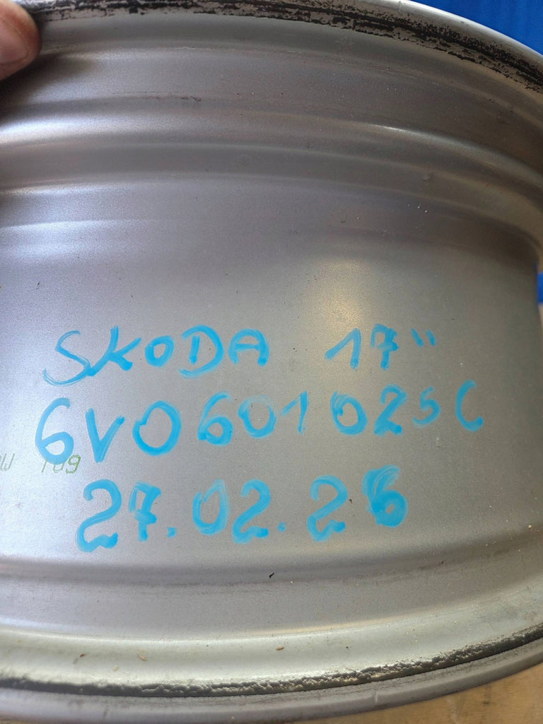1x Alufelge 17 Zoll 6V0601025C Skoda Fabia I Rim Wheel FEL7369096506pa