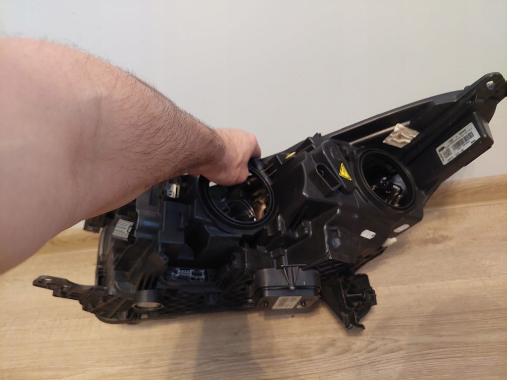 Frontscheinwerfer Ford Kuga GV41-13D154-AJ 90156426 Xenon Rechts Headlight SCH5665422189tr