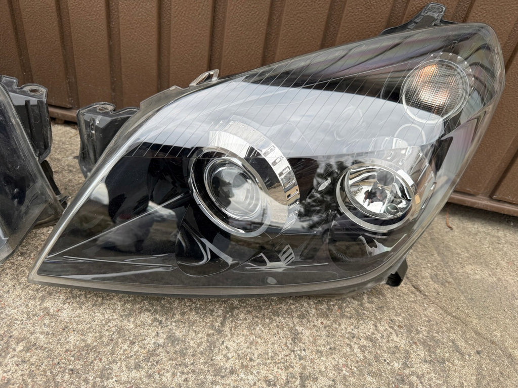 Frontscheinwerfer Opel Astra Bi-Xenon Ein Satz Scheinwerfer Headlight SCH5860048667rn