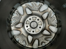 Load image into Gallery viewer, 1x Alufelge 18 Zoll 7.5" 5x114.3 50ET Hyundai Kona Rim Wheel FEL8181093336oq
