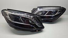 Laden Sie das Bild in den Galerie-Viewer, Frontscheinwerfer Mercedes-Benz W222 A2229061302 A2229061402 LED Ein Satz