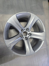 Load image into Gallery viewer, 1x Alufelge 19 Zoll 10.0" 5x120 21ET Glanz Silber 6778587 BMW X6 E71 Rim Wheel FEL1475084070lk