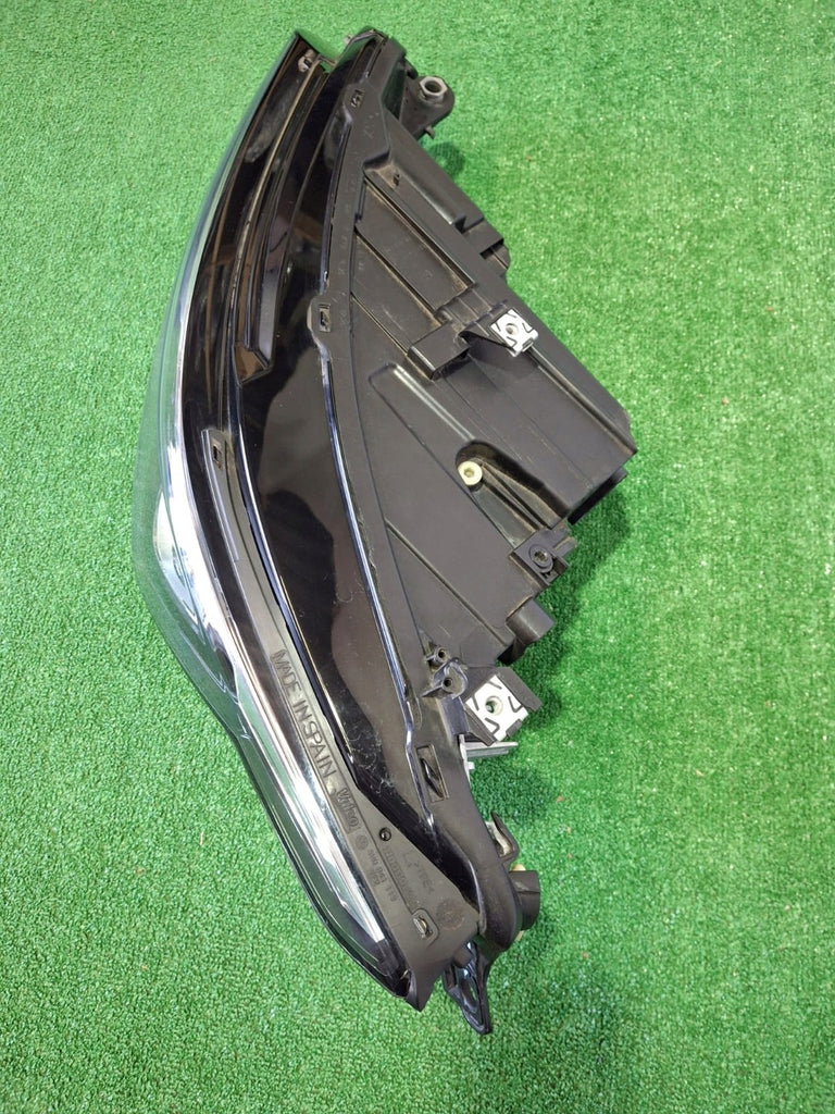 Frontscheinwerfer VW Golf 5H1941005 LED Ein Stück (Rechts oder Links) Headlight SCH5590987568iz