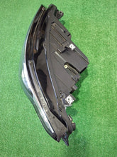 Load image into Gallery viewer, Frontscheinwerfer VW Golf 5H1941005 LED Links Scheinwerfer Headlight SCH5590987568iz