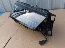 Laden Sie das Bild in den Galerie-Viewer, Frontscheinwerfer Skoda Enyaq IV 5LB941016A Full LED Rechts Headlight
