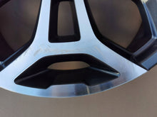 Laden Sie das Bild in den Galerie-Viewer, 1x Alufelge 19 Zoll 5x114.3 403001301R Renault Kadjar Espace V Rim Wheel FEL4265609039jn
