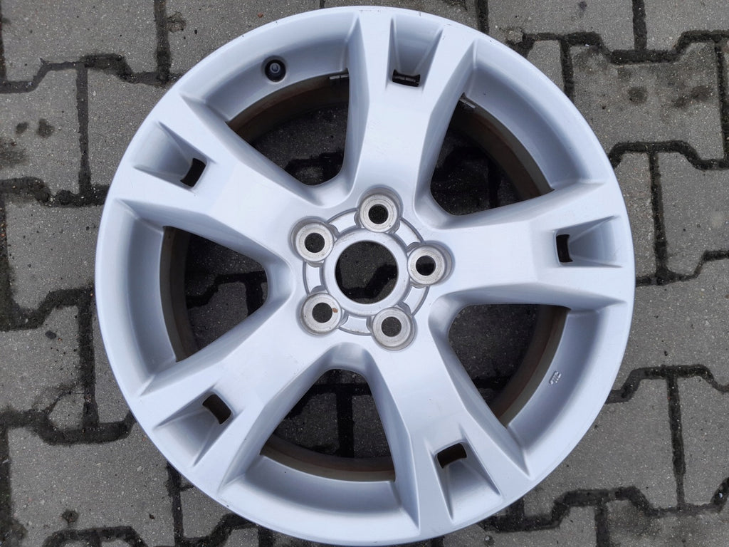 1x Alufelge 17 Zoll 7.0" 5x114.3 45ET Glanz Silber Toyota Rav Rim Wheel FEL9087102699bn