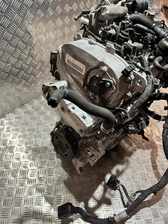 Motor VW Golf VIII I DXD DXDB XK1 1.5 TSI 116PS 85kW 15TKm 2024 Benzin Komplett MOT9964715259ir