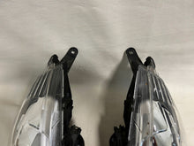 Laden Sie das Bild in den Galerie-Viewer, Frontscheinwerfer Mitsubishi Space Star Ein Stück (Rechts oder Links) Headlight