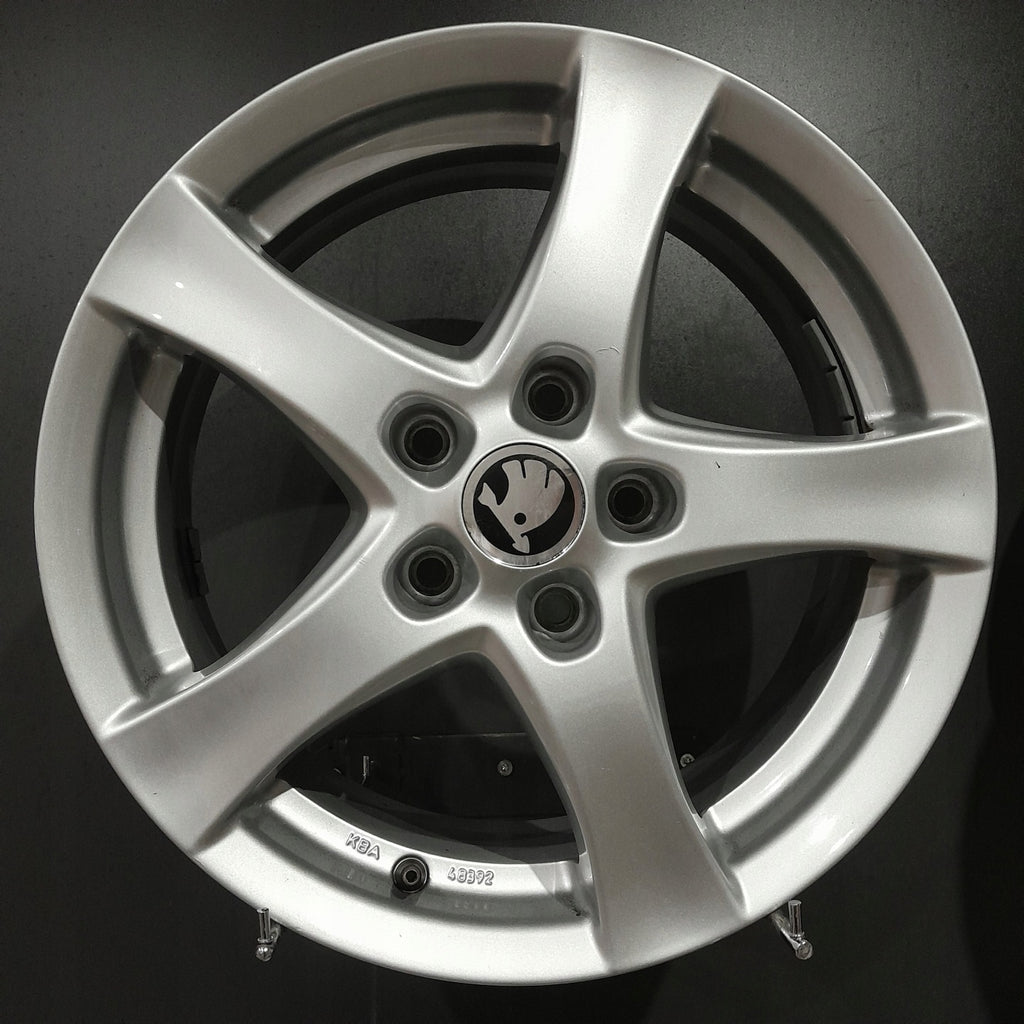 4x Alufelge 16 Zoll 6.5" 5x112 42ET F65638-BO Skoda Superb Iii Rim Wheel FEL9832831837lc