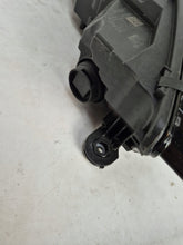 Laden Sie das Bild in den Galerie-Viewer, Frontscheinwerfer Audi A4 B9 8W0941035H Links Scheinwerfer Headlight SCH9132715140gy