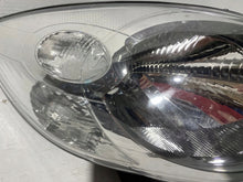 Laden Sie das Bild in den Galerie-Viewer, Frontscheinwerfer Citroën C1 811100H050 Rechts Scheinwerfer Headlight SCH2783421204qv