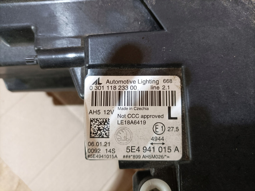 Frontscheinwerfer Skoda Octavia 5E4941015A LED Links Scheinwerfer Headlight SCH3208775900hn