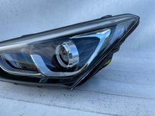 Laden Sie das Bild in den Galerie-Viewer, Frontscheinwerfer Hyundai Santa III Fe 92101-2W510 Links Scheinwerfer Headlight