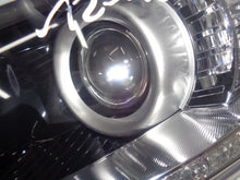 Laden Sie das Bild in den Galerie-Viewer, Frontscheinwerfer Kia Ceed 92101A2390 92101-A2390 Xenon Links Headlight